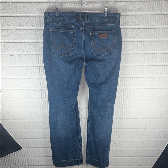Wrangler Denim - Wrangler Classic Bootcut Blue Jeans